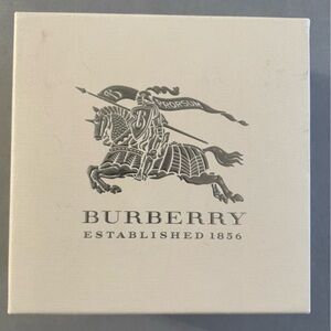 Burberry box